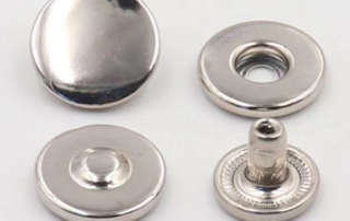 Spring Magnetic Snaps Button Set in Silver for Apparel